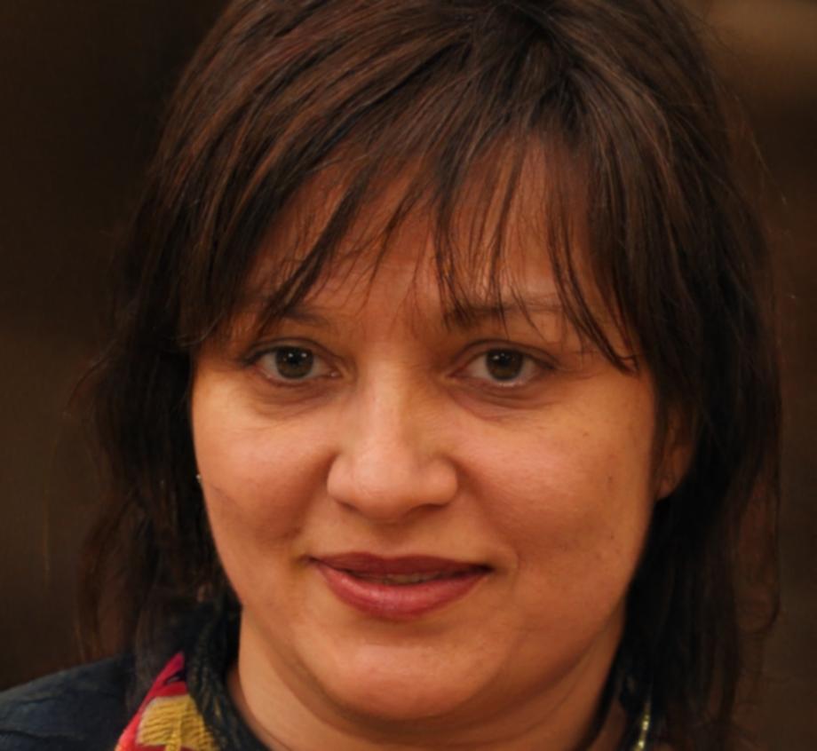 Profesora Claudia Ruiz